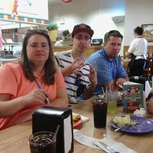 Meet your Posher, Jonee